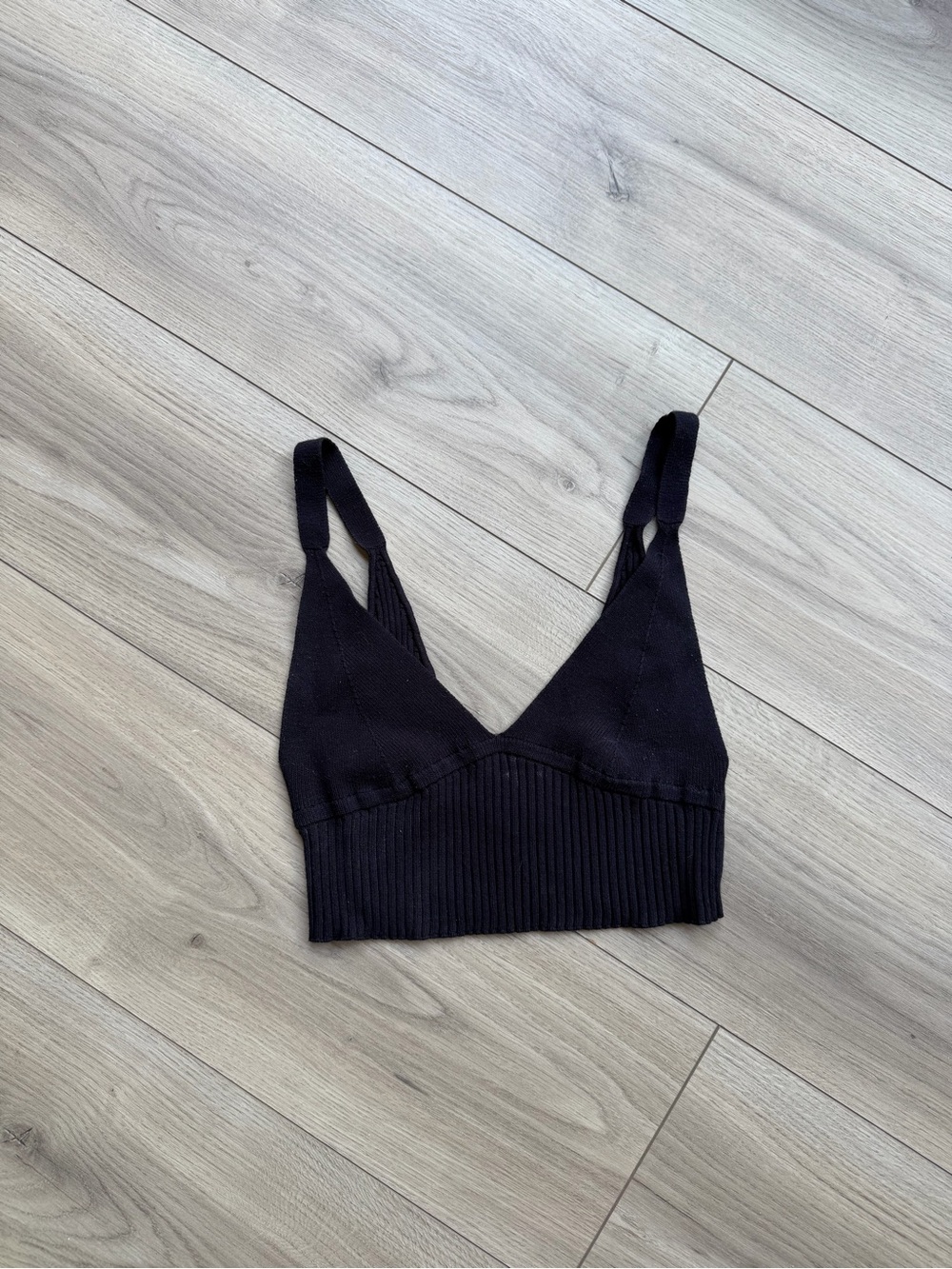Uncle Studios Deep Navy Ribbed V-Neck Cropped Tank Top